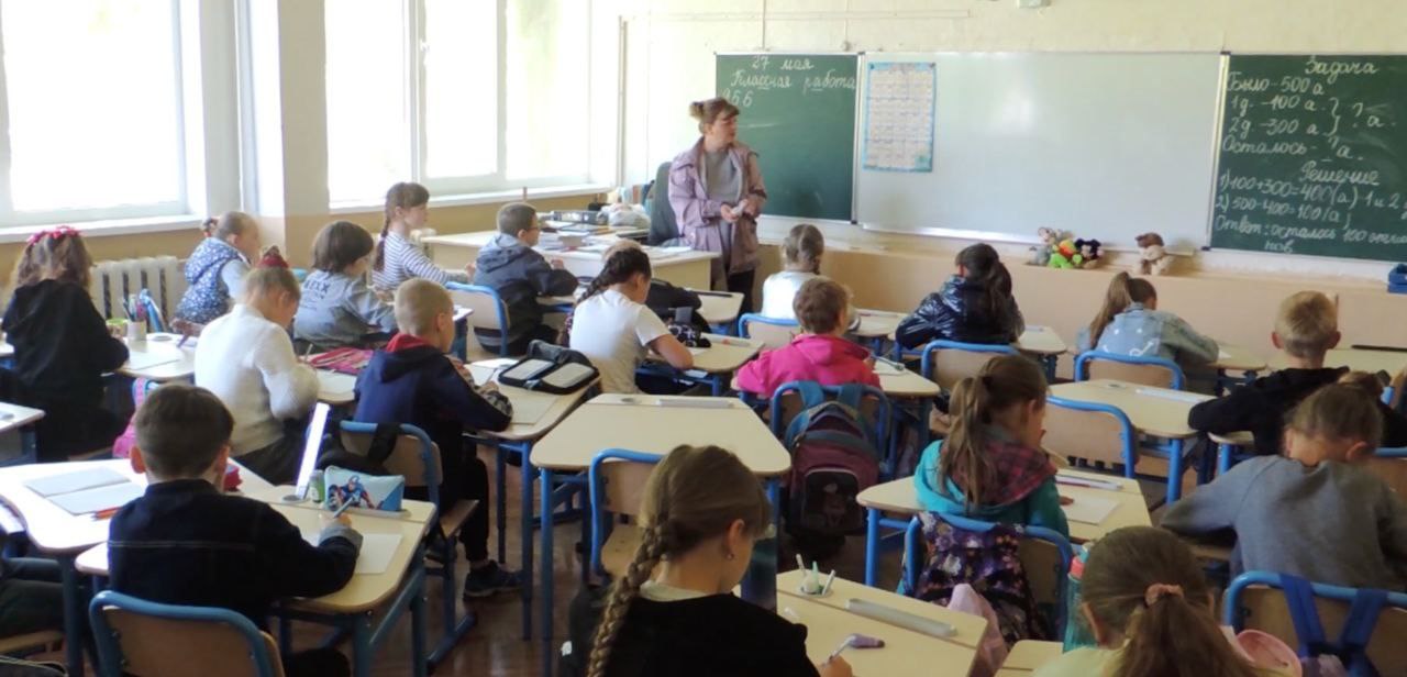 Уповноважений: окупанти продовжують навчальний рік для українських дітей до 1 вересня
