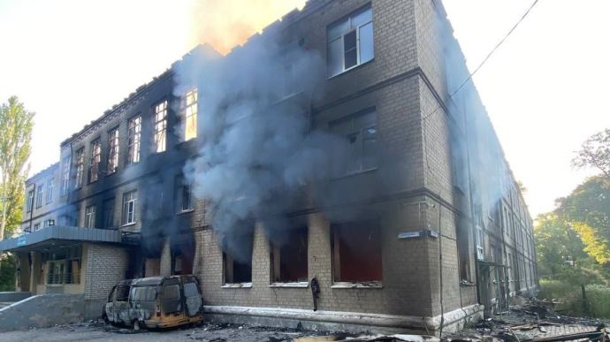 Ворог вчергове наніс удару по школі на Донеччині