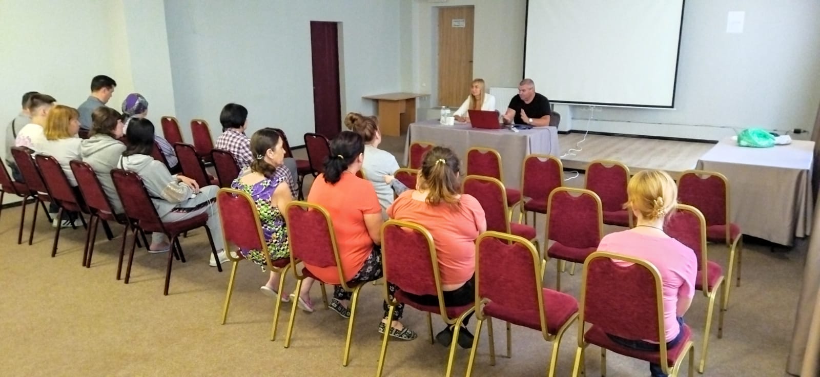 Проведено просвітницький захід для внутрішньо переміщених осіб у місці їхнього компактного проживання