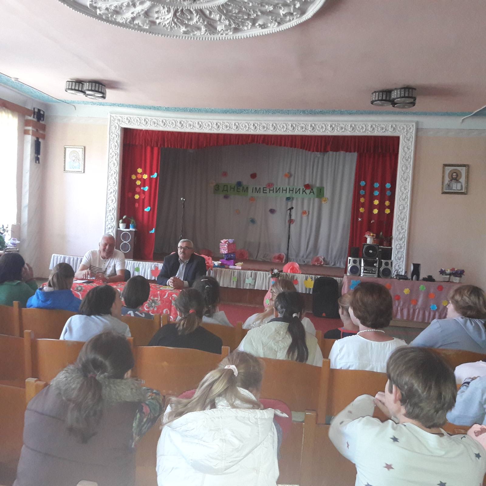 Просвітницька лекція «Права громадян в умовах воєнного стану» для працівників та підопічних Петриківського обласного комунального дитячого будинку-інтернату на Тернопільщині