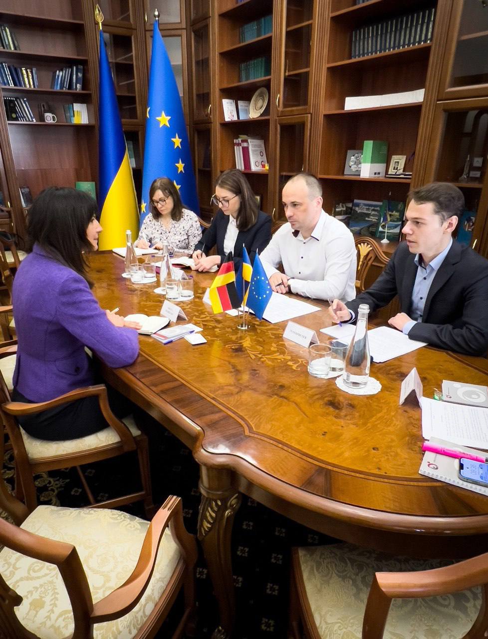У Секретаріаті Уповноваженого відбулася зустріч із керівницею відділу у справах українських біженців Міністерства внутрішніх справ Німеччини Бріттою Берендт