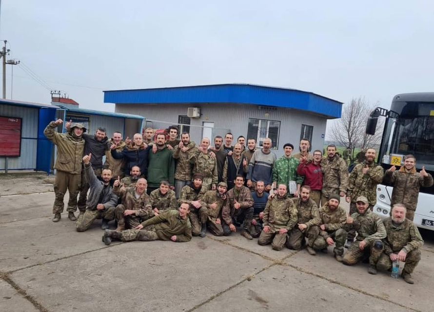 З російського полону повернулися ще 45 наших захисників