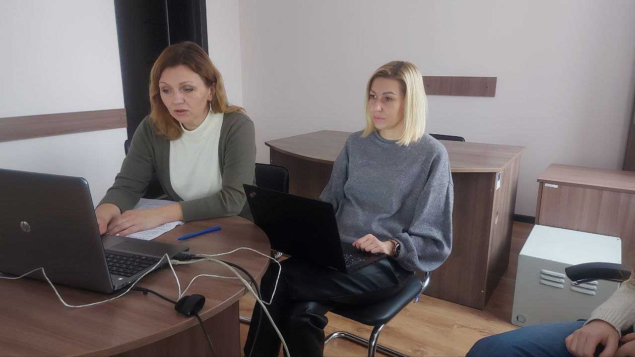 Просвітницький захід до 10-річчя запуску НПМ в Україні для керівників інтернатних закладів соціальної сфери Хмельниччини
