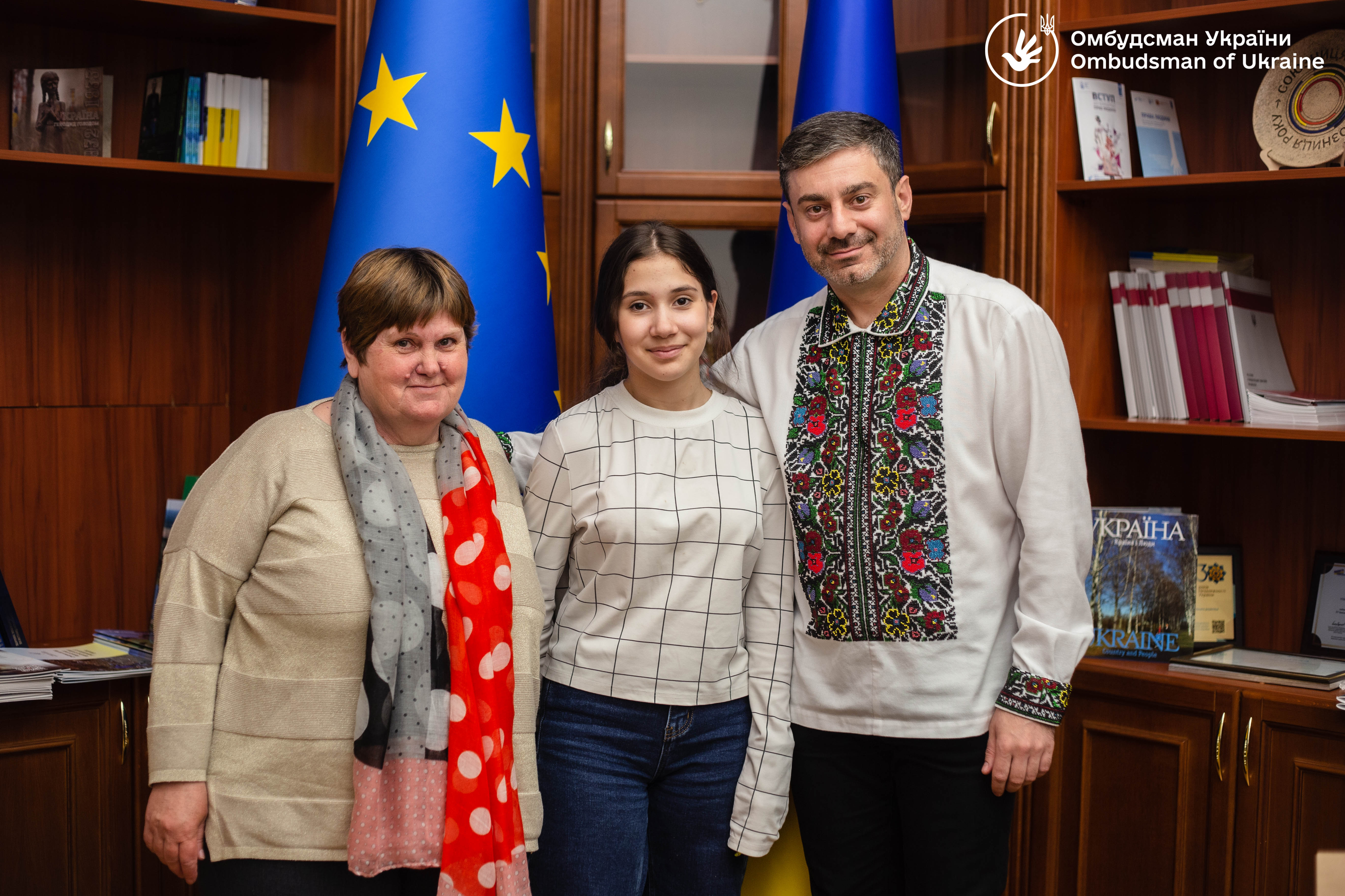 Офіс Омбудсмана допоміг повернути в Україну 14-річну дівчинку
