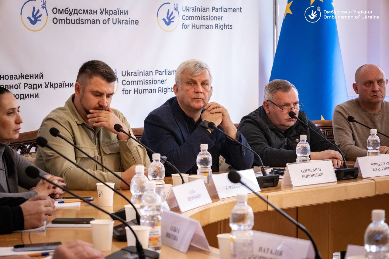 Доступ представників МКЧХ до українських військових у полоні, робота пошукових груп: зустріч із рідними військовослужбовців 111-ї, 112-ї та 241-ї окремої бригади ТрО