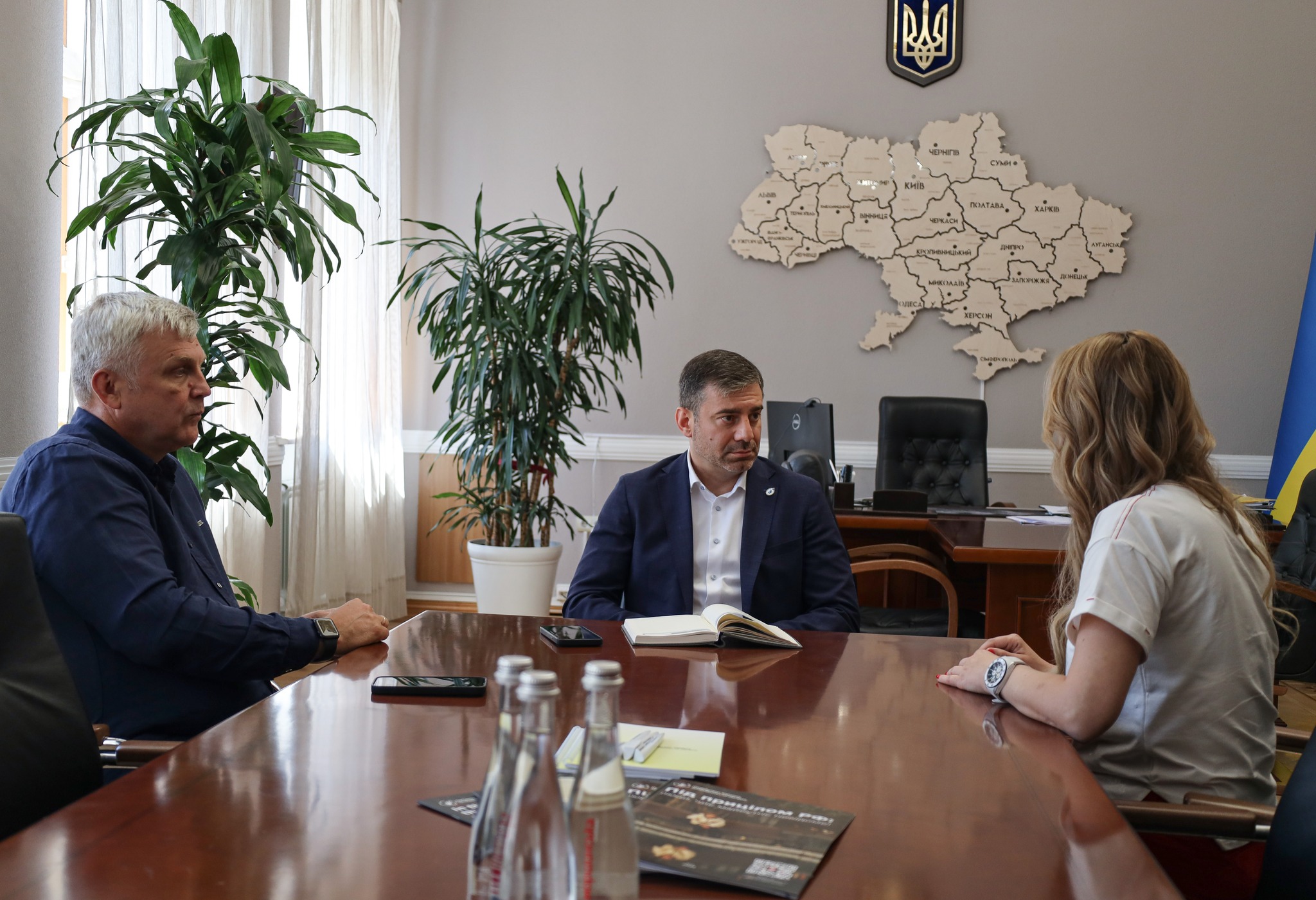 Робоча зустріч Уповноваженого Верховної Ради України з прав людини Дмитра Лубінця з головою НОУ "Heroiam Slava" Янікою Мірило