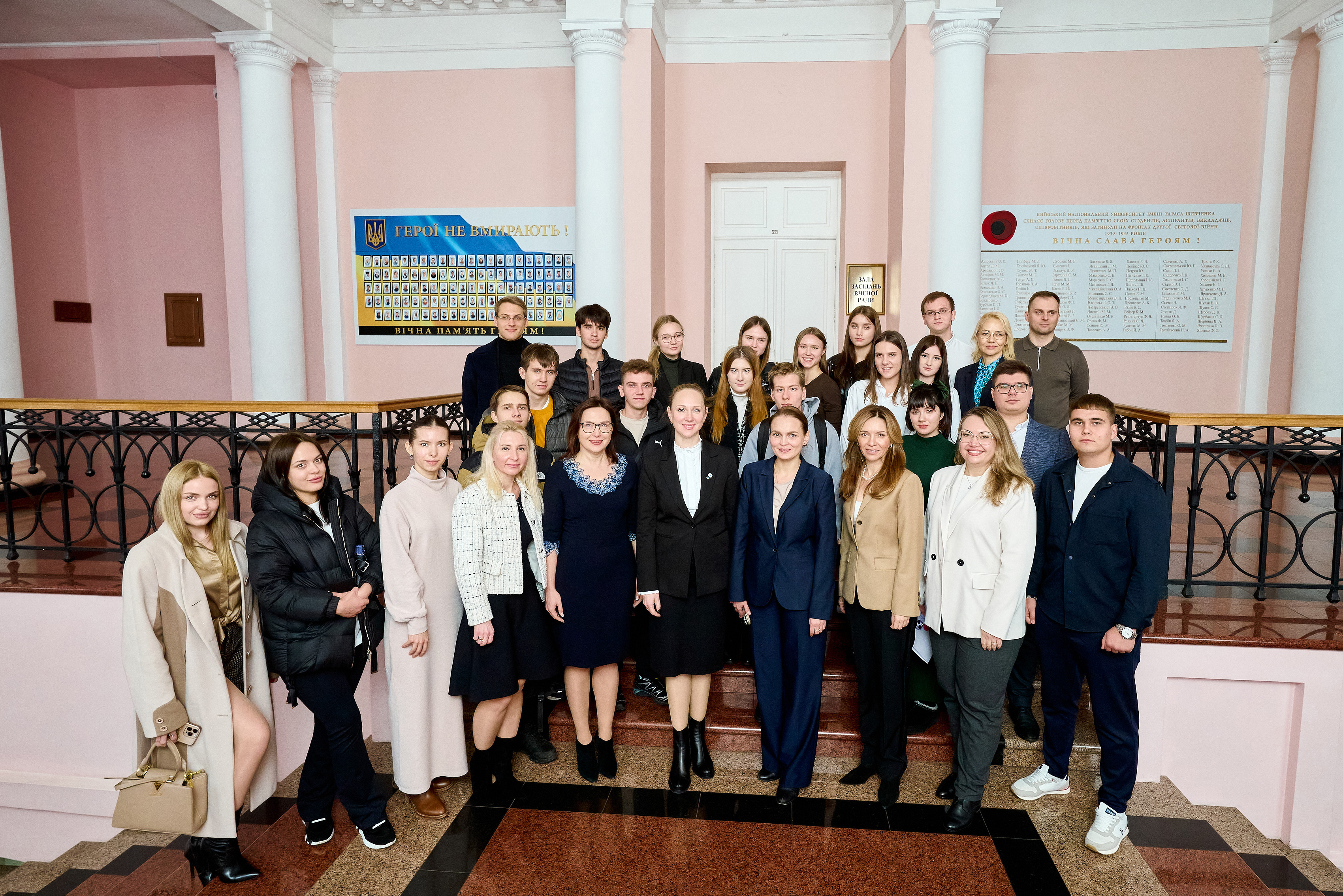 Представниця Уповноваженого з прав дитини Оксана Червякова на запрошення Навчально-наукового інституту права КНУ імені Шевченка