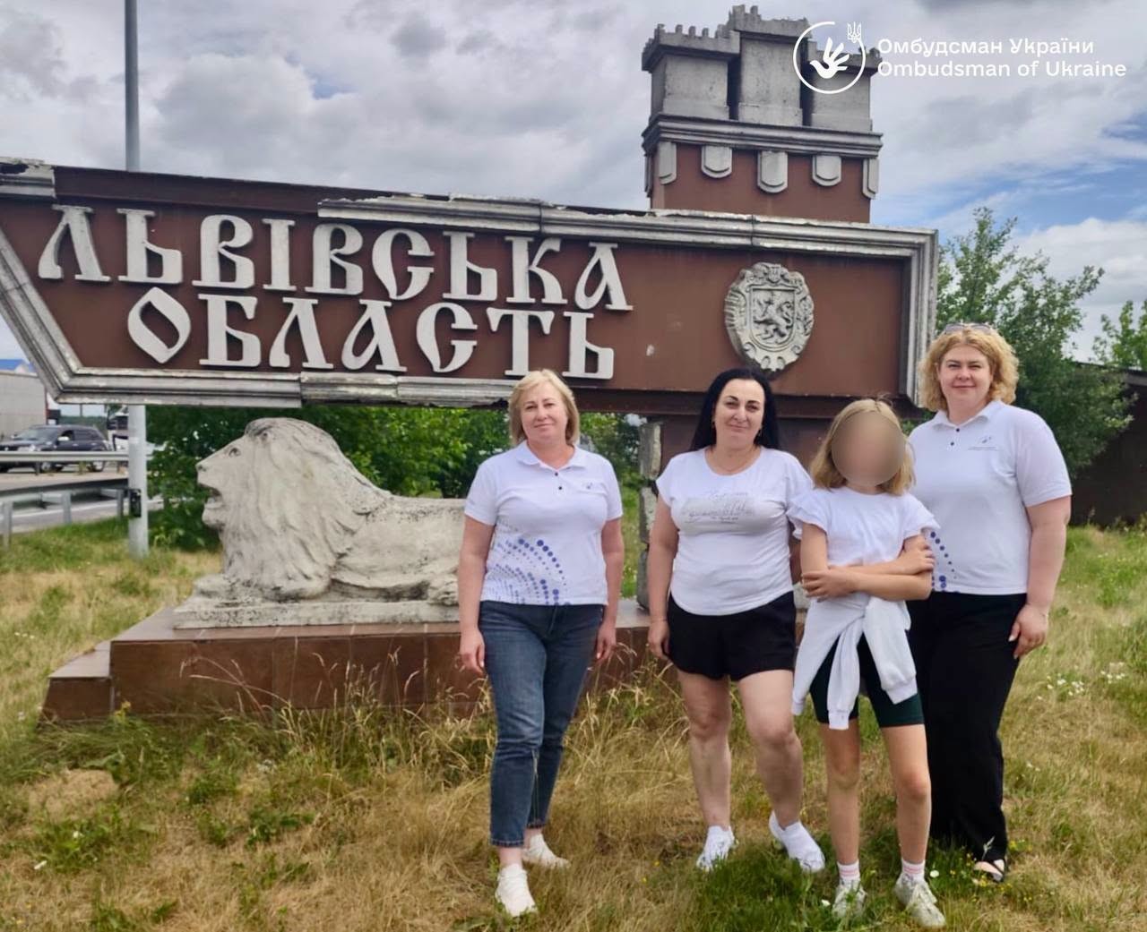 З Чехії — додому: українська дитина возз'єдналася з батьком в Україні